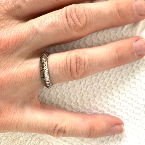 House of Harlow 1960 Aztec thin stack ring - Picture 2 of 5